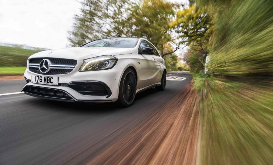  Mercedes-AMG A45 4Matic 2015 года  (UK) (фото 13 из 17)